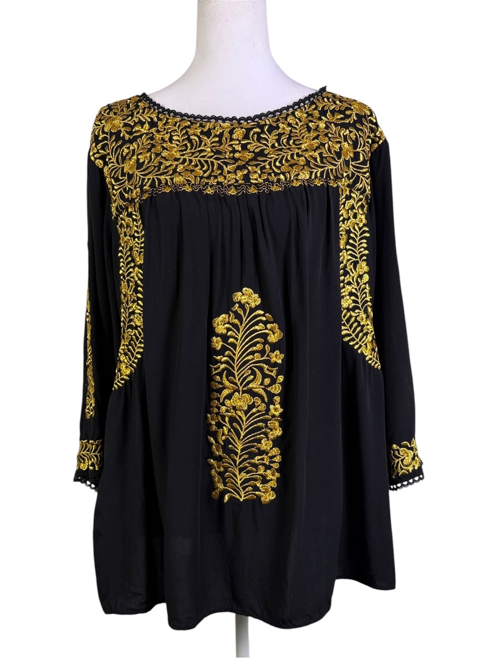 Layerz Boho Floral Embroidered  With Eyelet Lace Tunic Top Black / Gold Size L